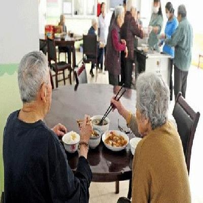 小万家庭养老院