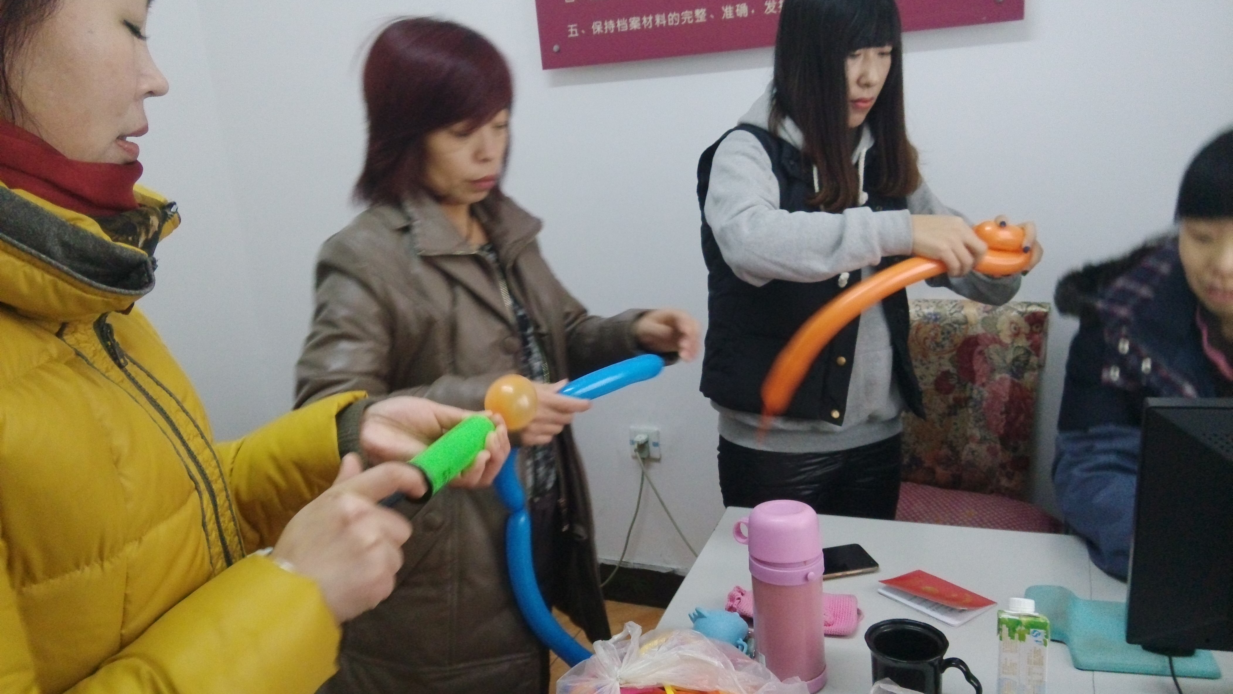 对下岗、无业人员气球编织技能培训
