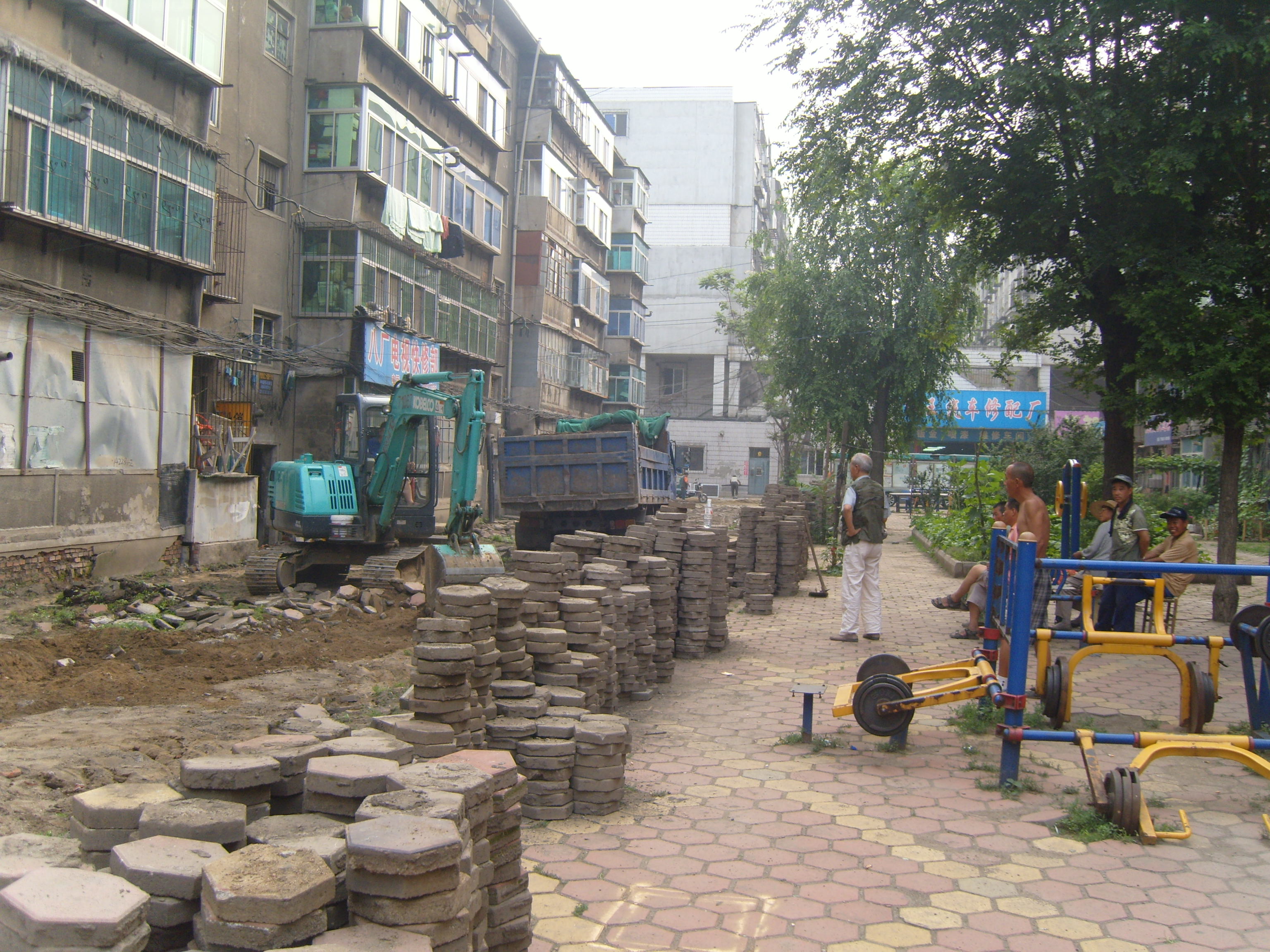 恭驻共建社区环境