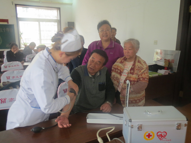 工会组织居民免费体检